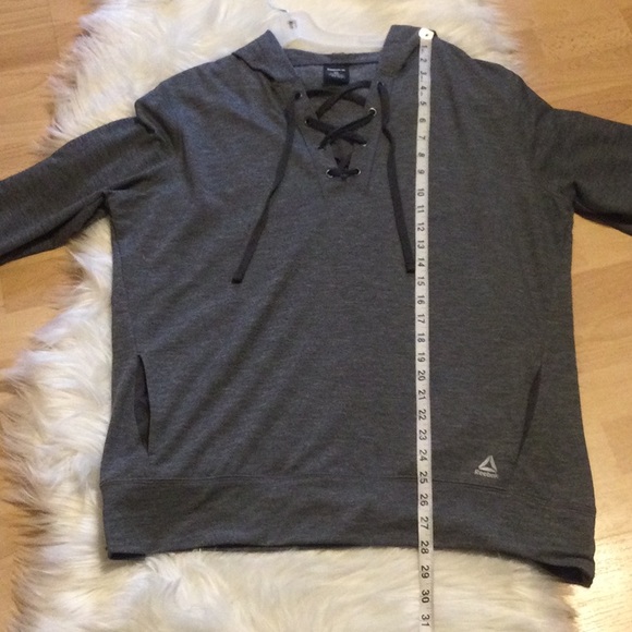 Reebok  grey hoodie sweatshirt lace up front long sleeves  side pocket… - Picture 7 of 9